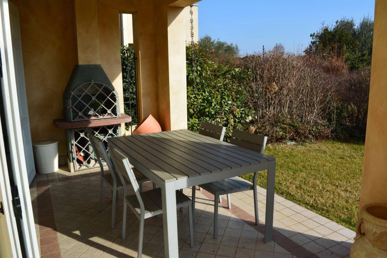 Il Giardino Di Laura - Sirmione Apartment Exterior photo