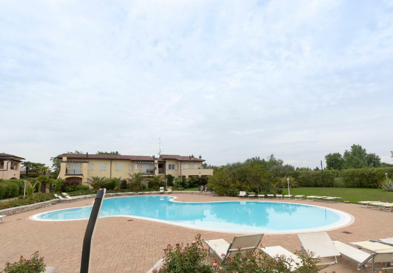 Il Giardino Di Laura - Sirmione Apartment Exterior photo