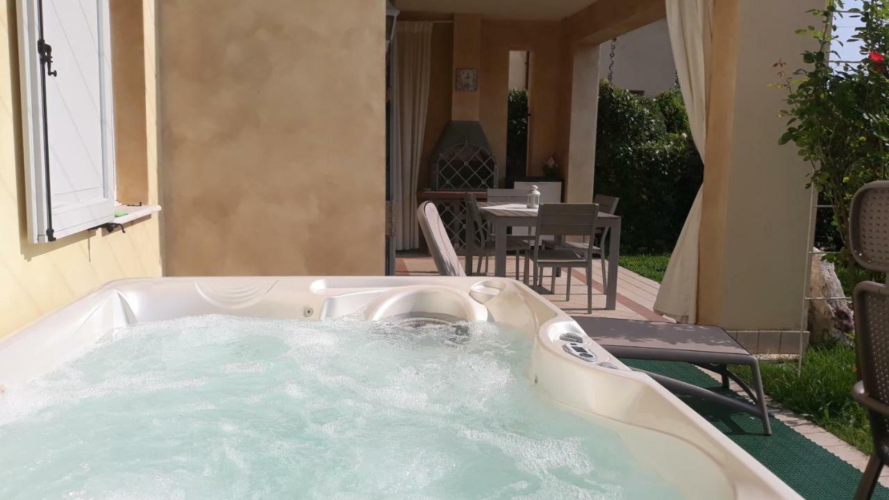 Il Giardino Di Laura - Sirmione Apartment Exterior photo