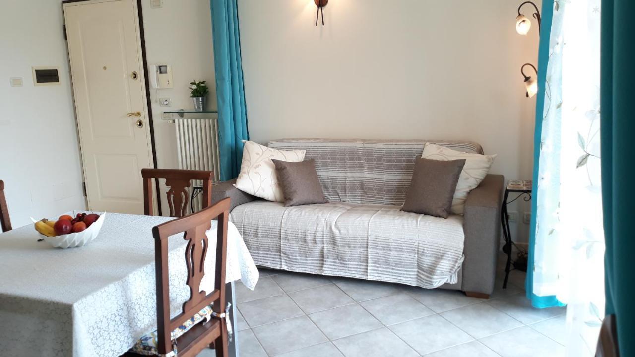 Il Giardino Di Laura - Sirmione Apartment Exterior photo